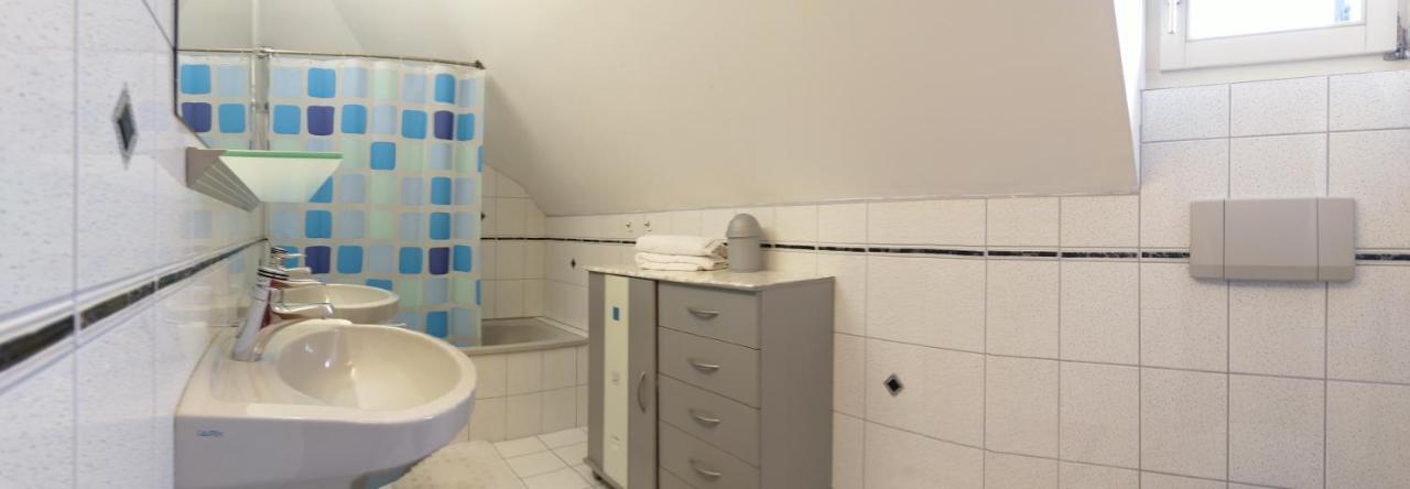 Haus Kiko Apartment Velden am Worthersee Bagian luar foto
