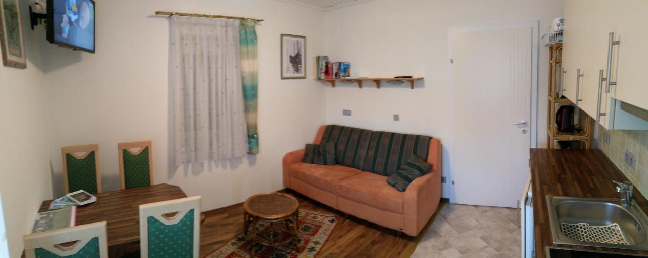Haus Kiko Apartment Velden am Worthersee Bagian luar foto