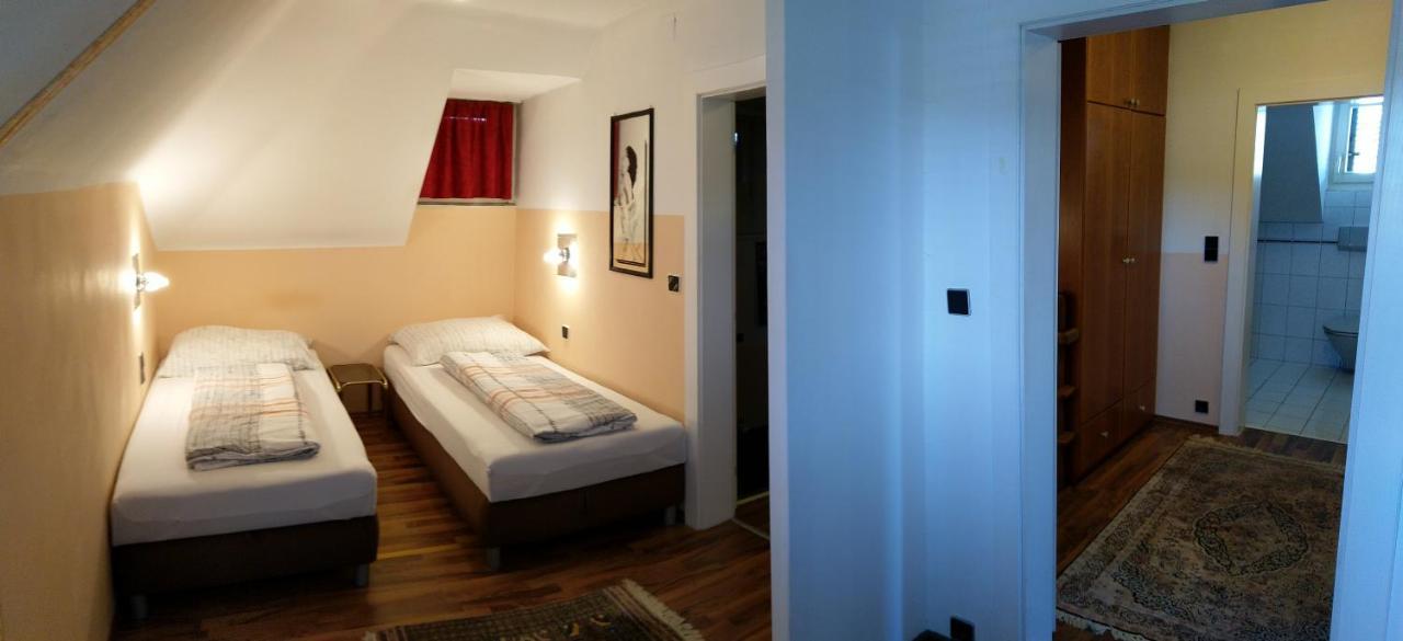 Haus Kiko Apartment Velden am Worthersee Bagian luar foto