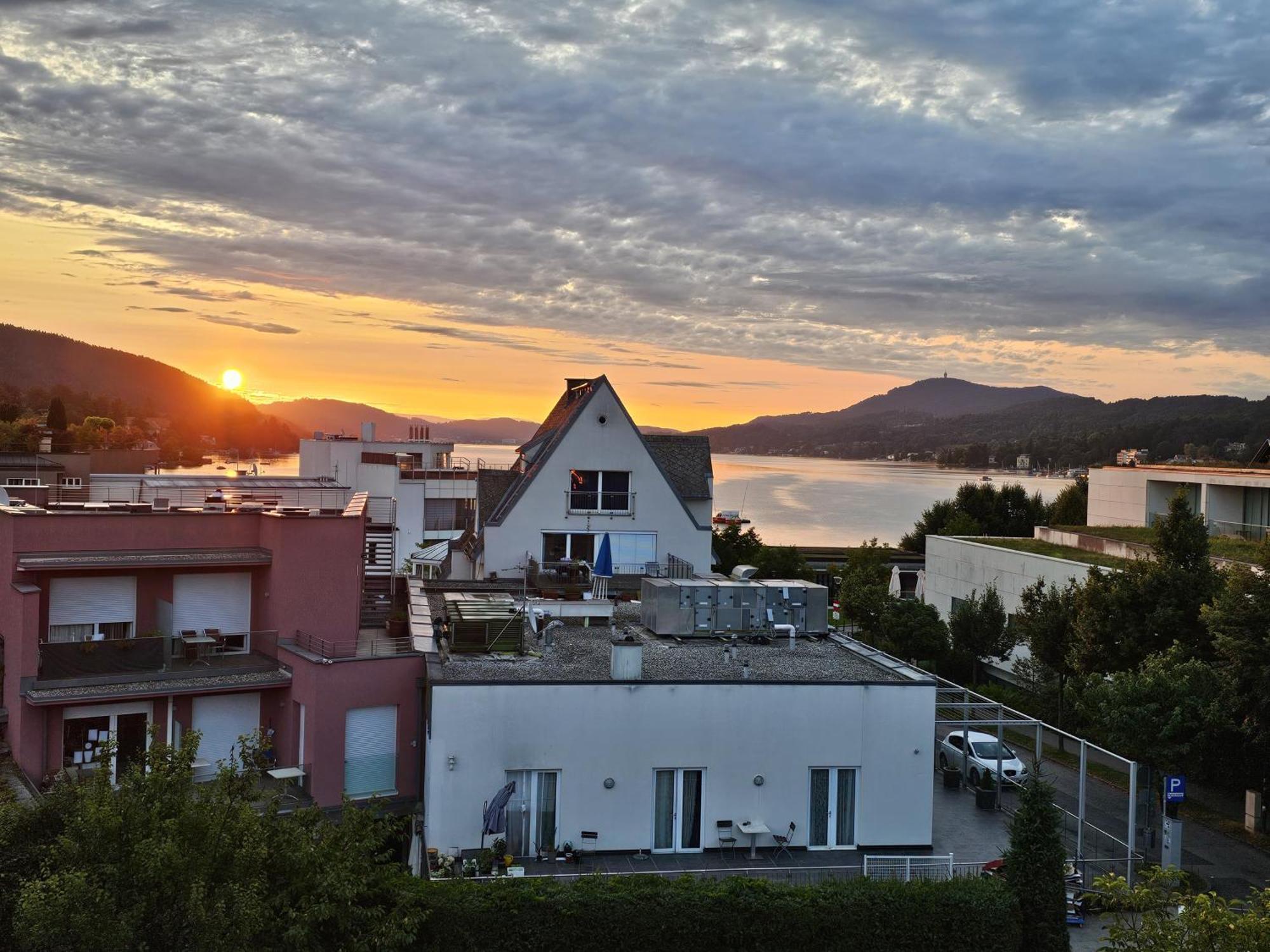 Haus Kiko Apartment Velden am Worthersee Bagian luar foto